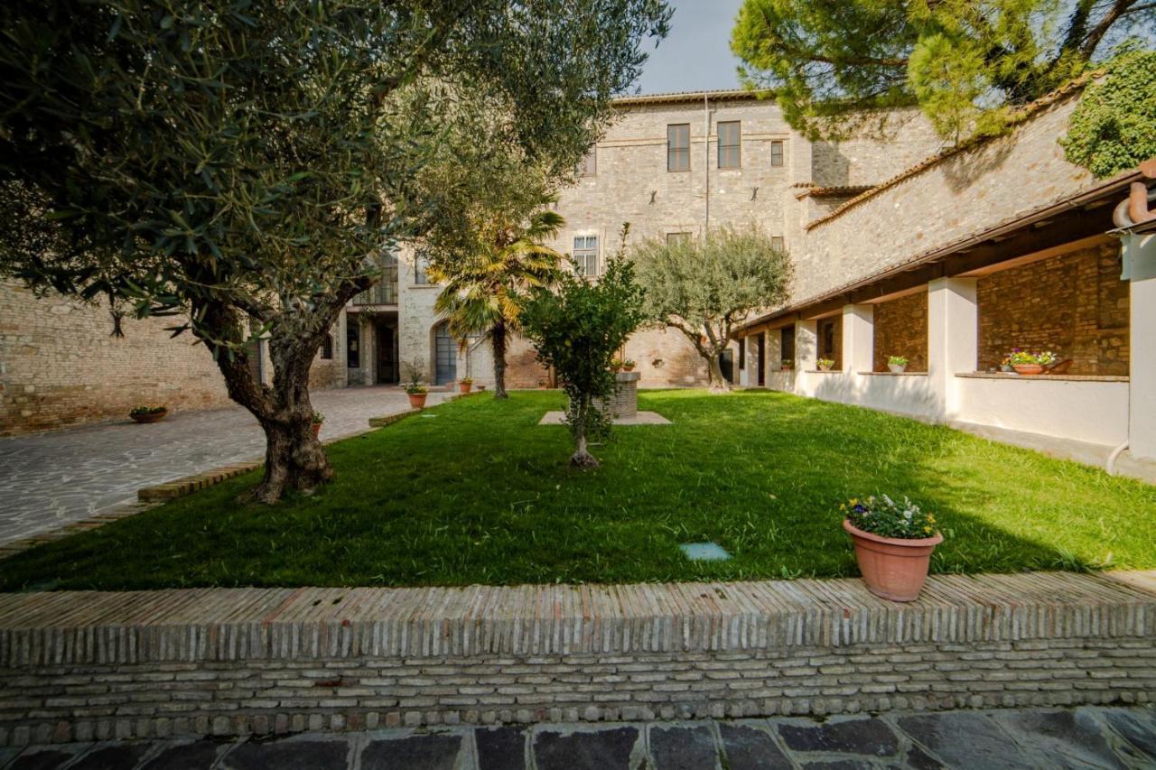 Il Monastero Di Bevagna Bed and Breakfast Εξωτερικό φωτογραφία
