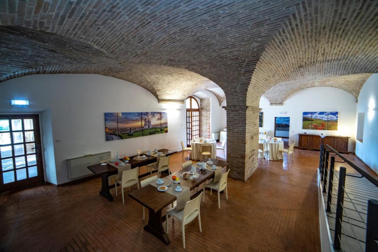 Il Monastero Di Bevagna Bed and Breakfast Εξωτερικό φωτογραφία